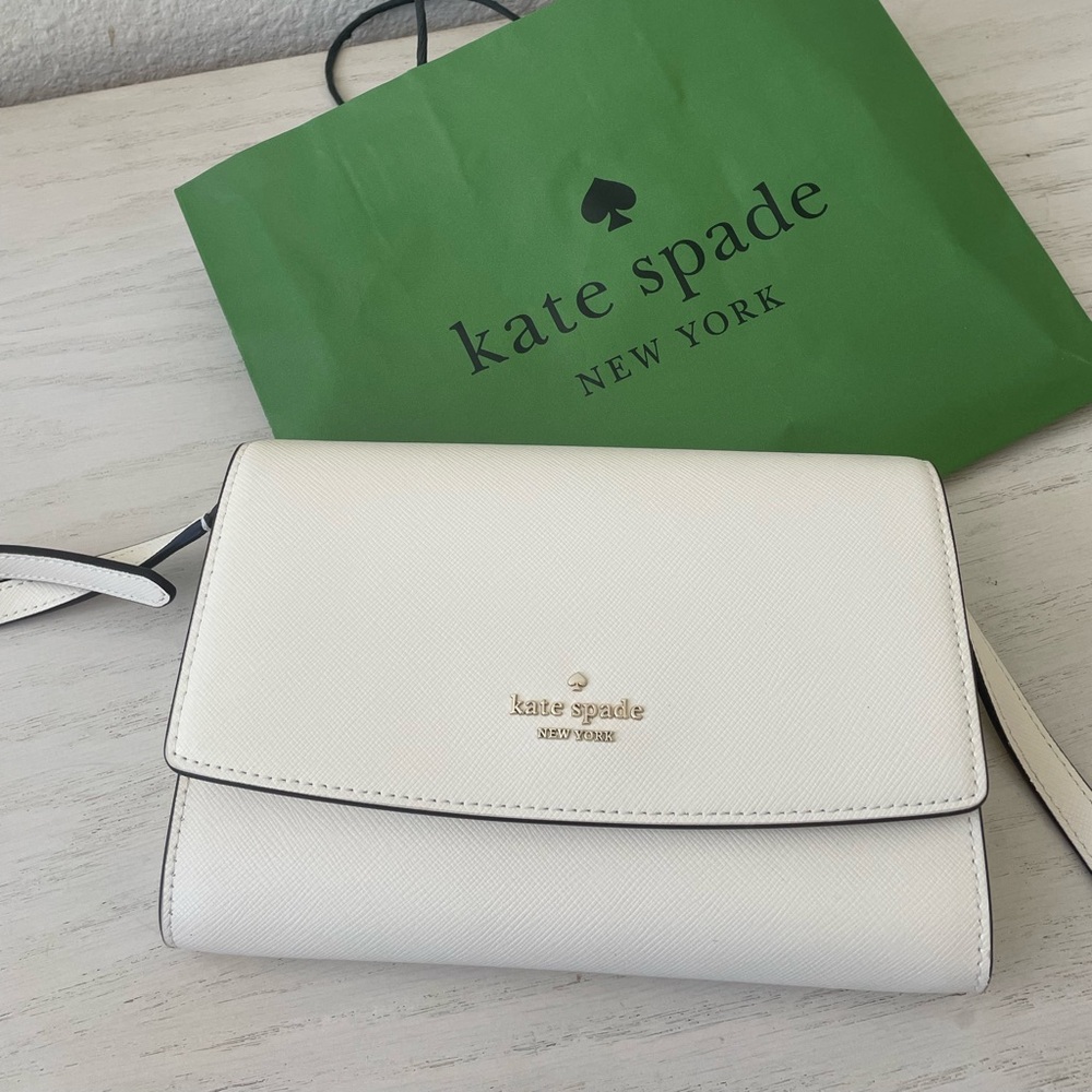 Kate Spade small crossbody - Picture 8 of 8